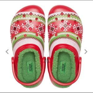 ❤️💚NWT Festive Fleece Lined Holiday Crocs💚❤️